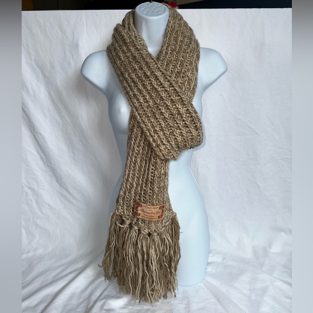 Abercrombie & Fitch scarf